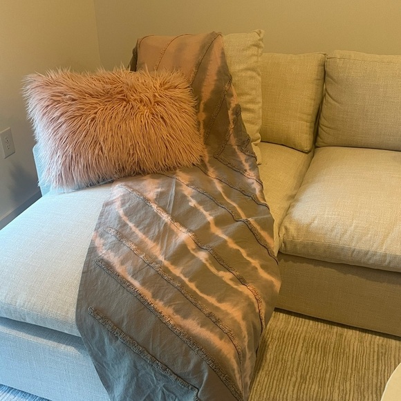Urban Outfitters Other - Urban Outfitters Pink and Gray Blanket